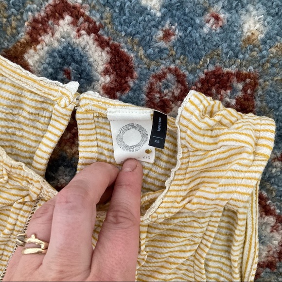 Anthropologie long tank top yellow with dainty details xs! - Picture 2 of 6